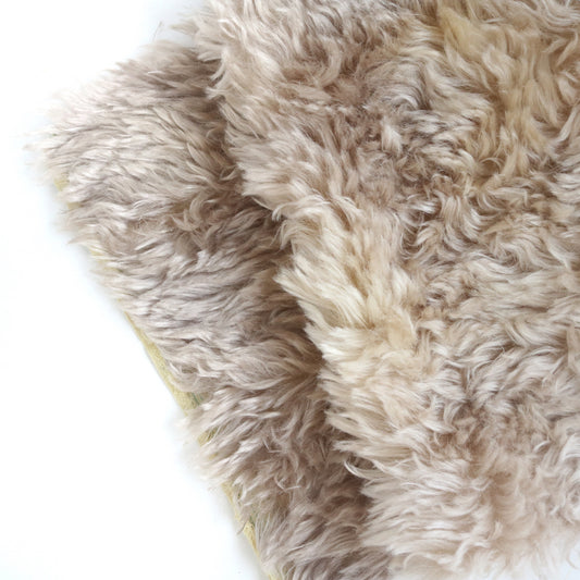 Hand-dyed Steiff Schulte 20mm Mohair A55