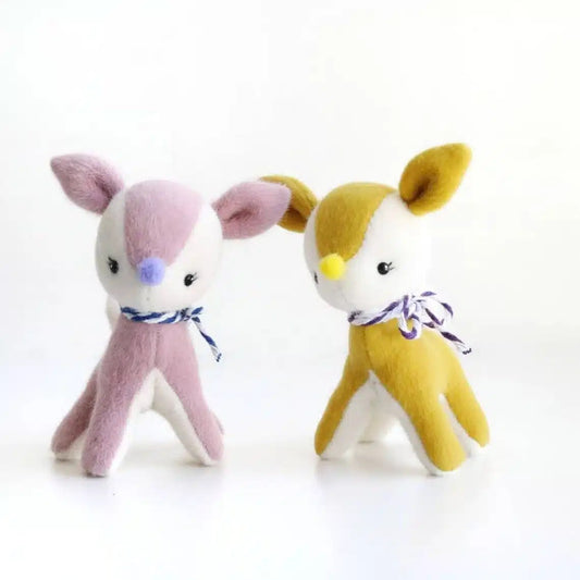 Retro deer sewing pattern