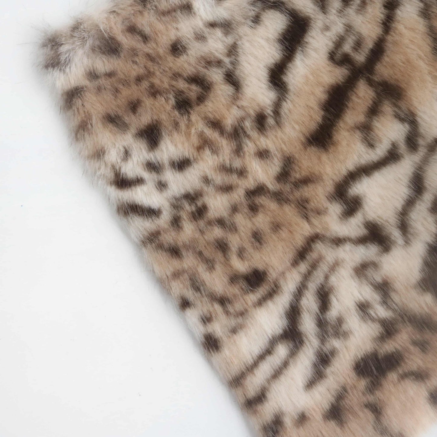 Tabby / Tiger Print Faux Fur B21