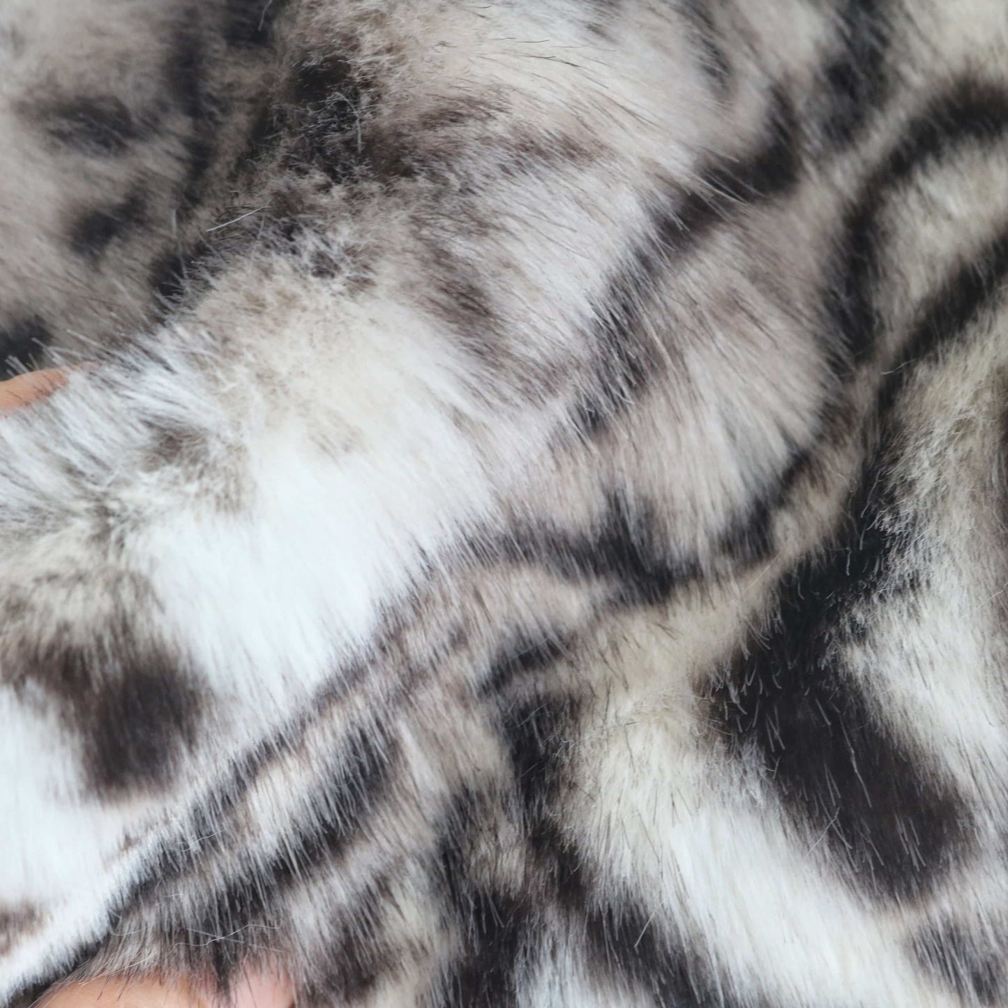 Tabby / Tiger Print Faux Fur B21