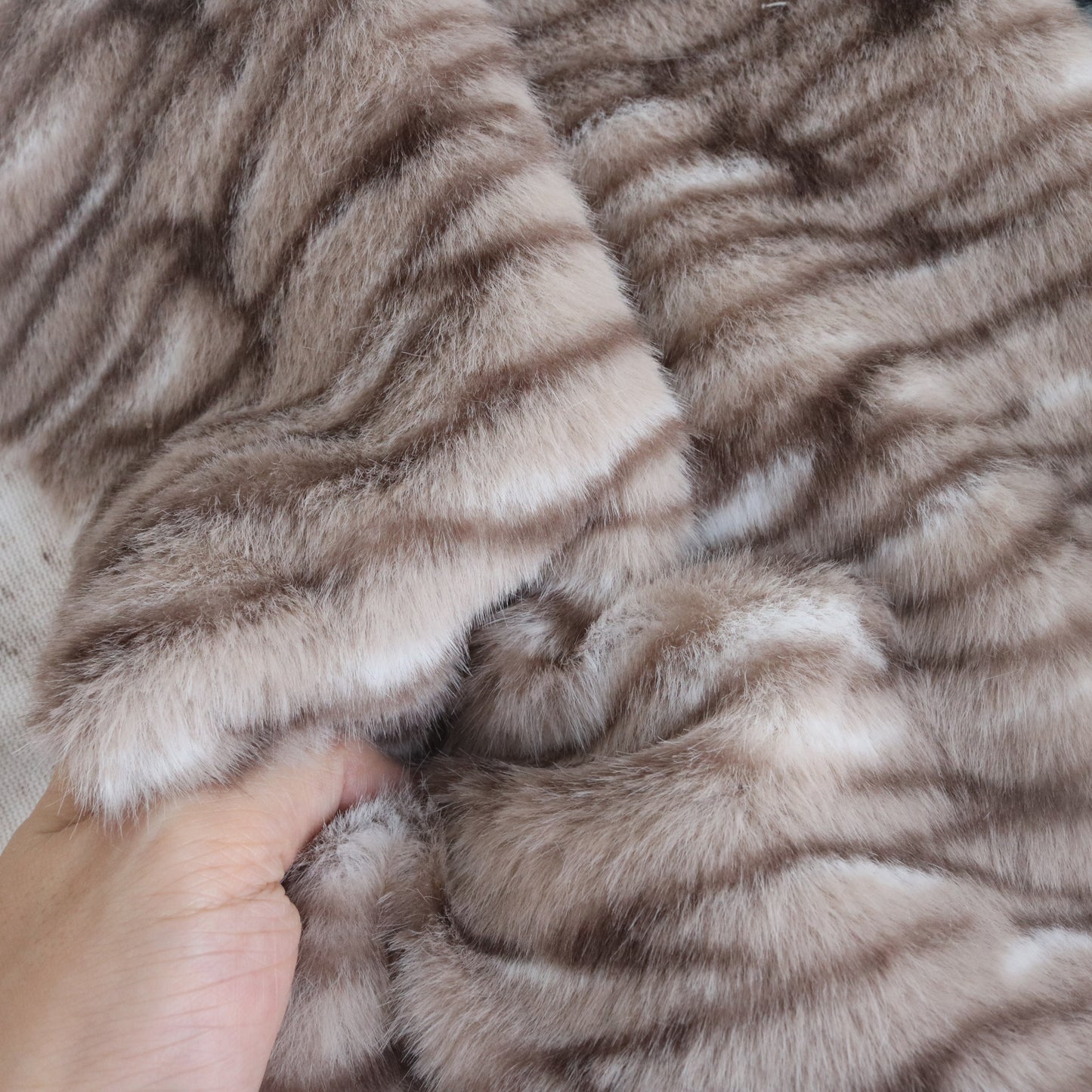Tabby Cat Print Faux Fur B18