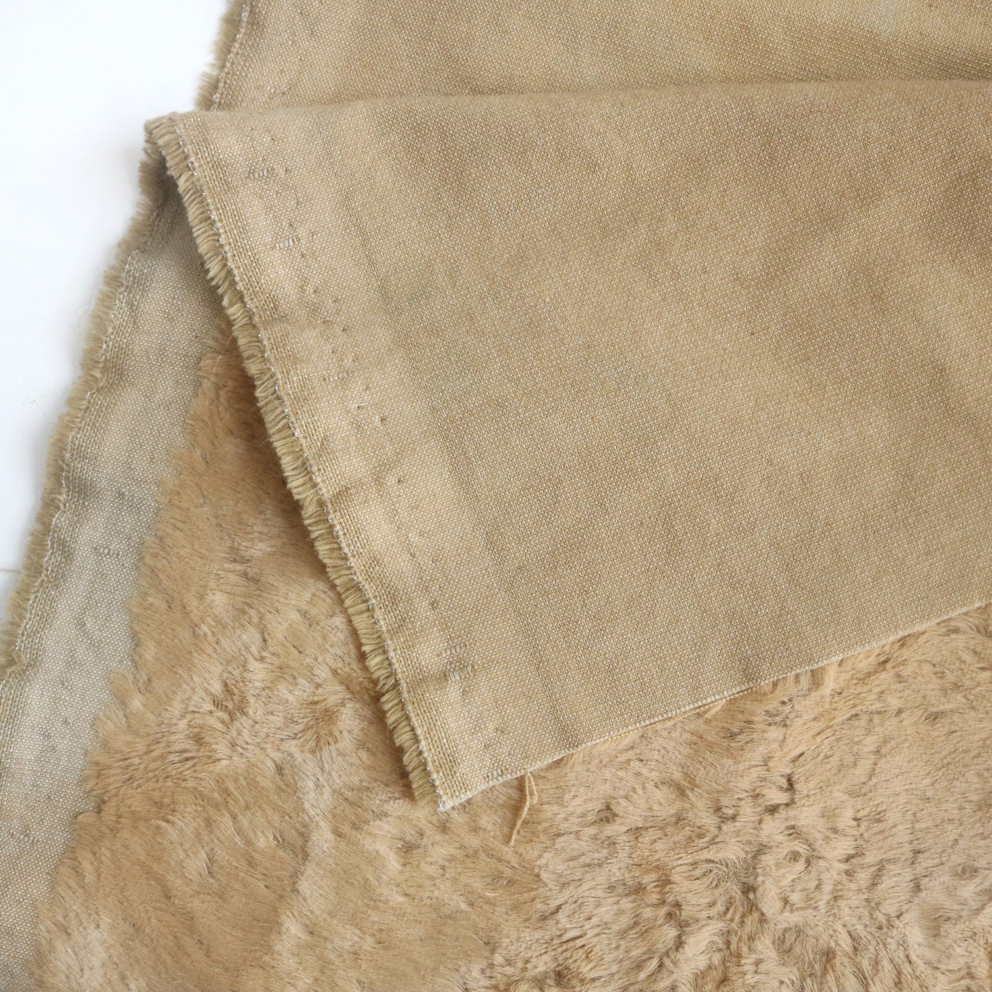 Last Piece- Hnad-dyed Khaki Viscose 6mm
