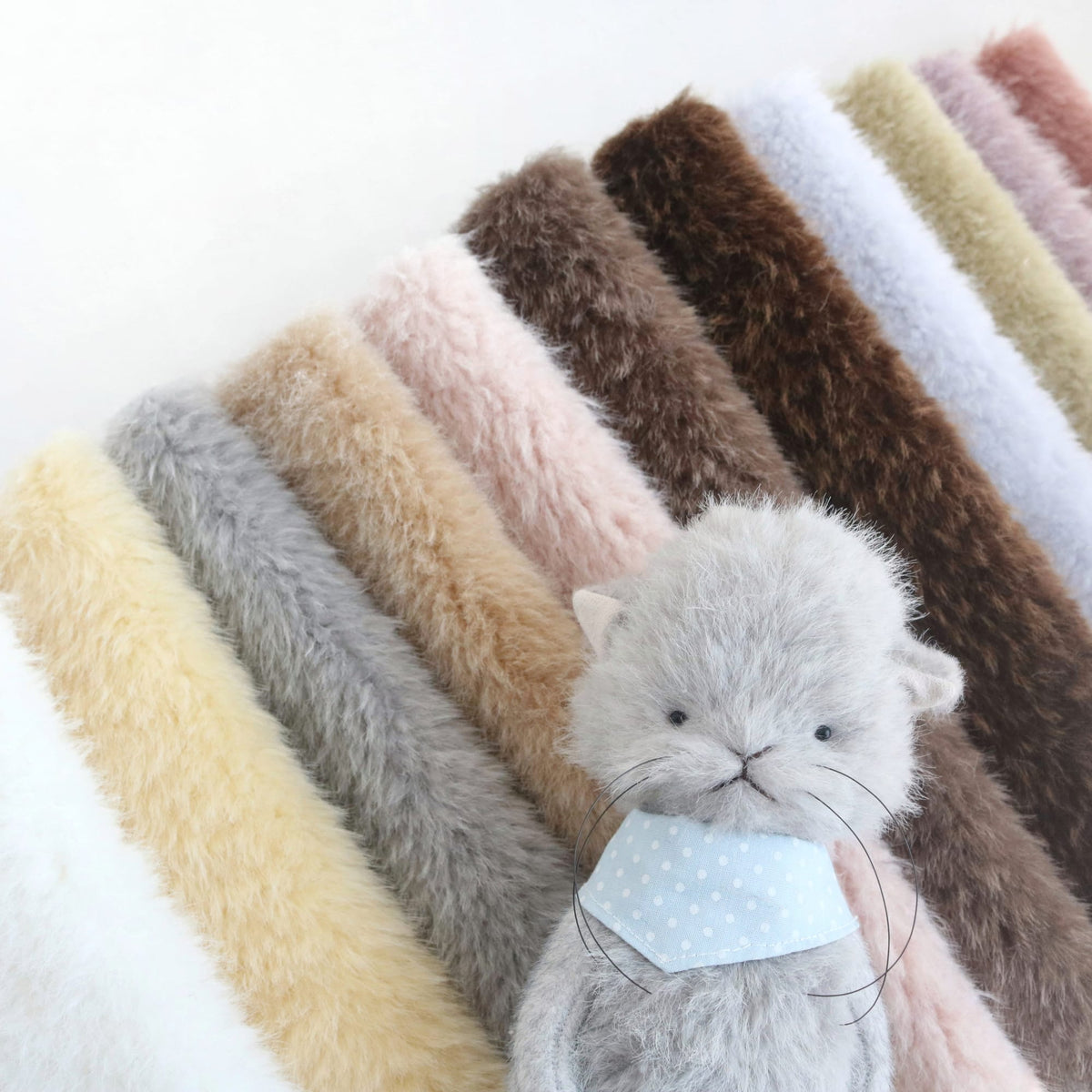Fuzzy 2-tone Pile Faux Fur C02