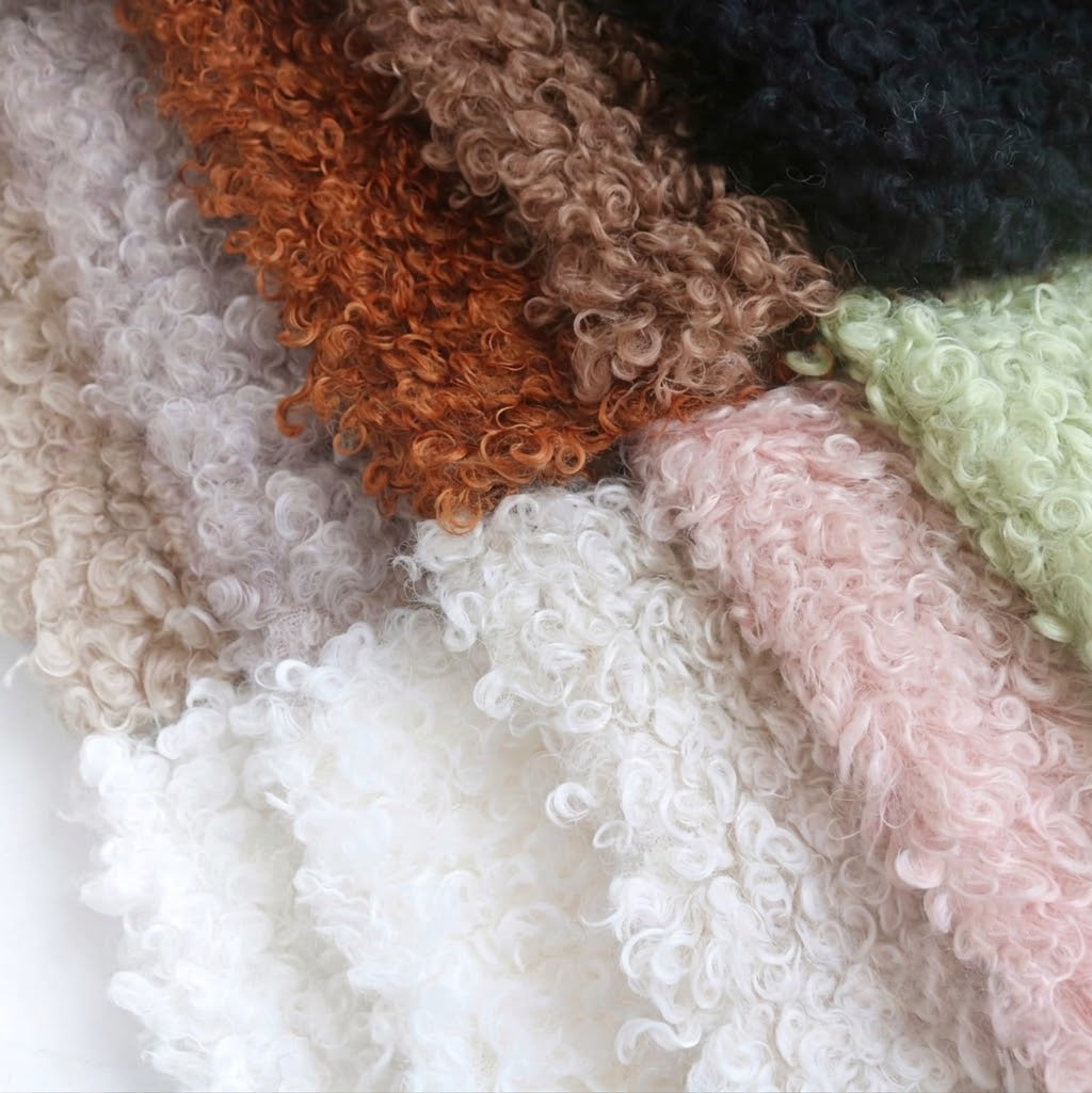 Soft Curly Faux Fur B09