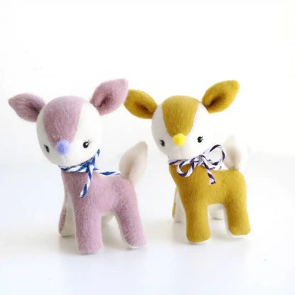 Retro deer sewing pattern
