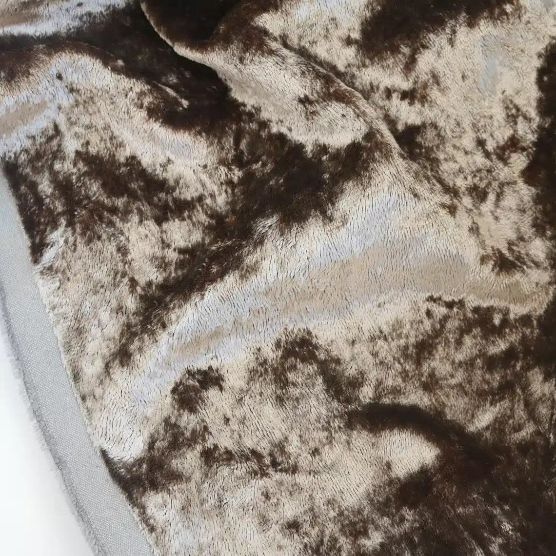 Vintage Shiny Viscose Fabric A60