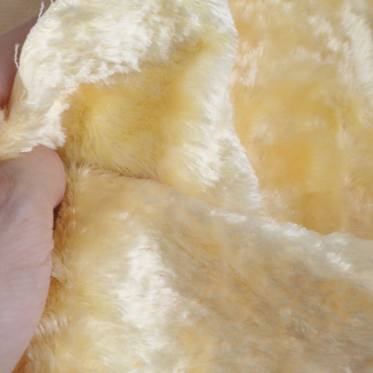 Last piece- 6mm Shiny Viscose