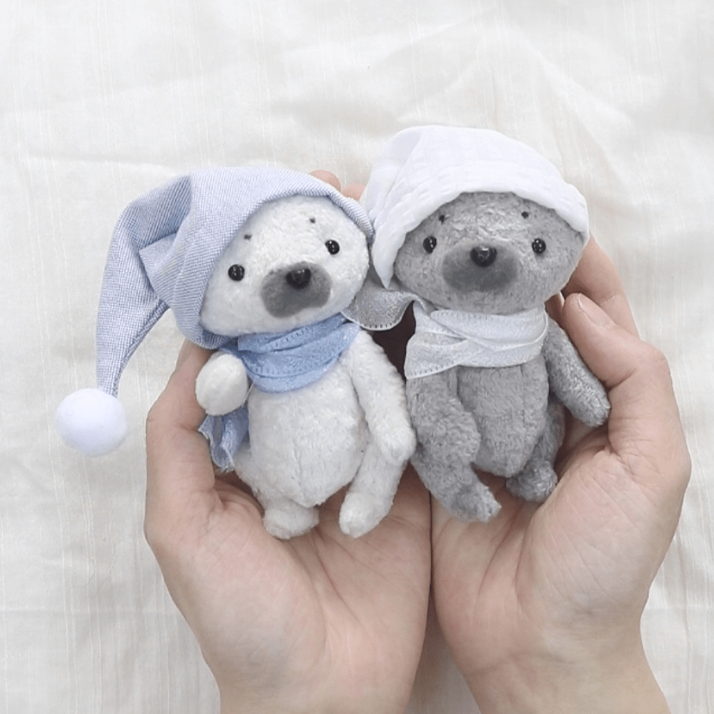 Teddy Seal Sewing Kit