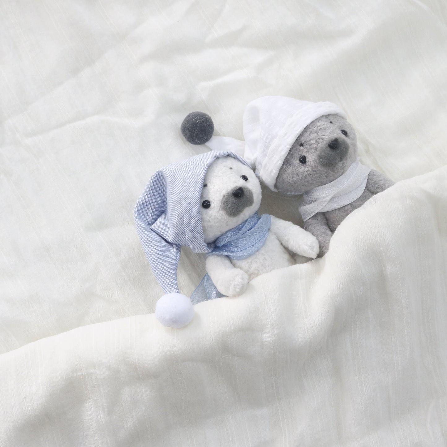 Teddy Seal Sewing Kit