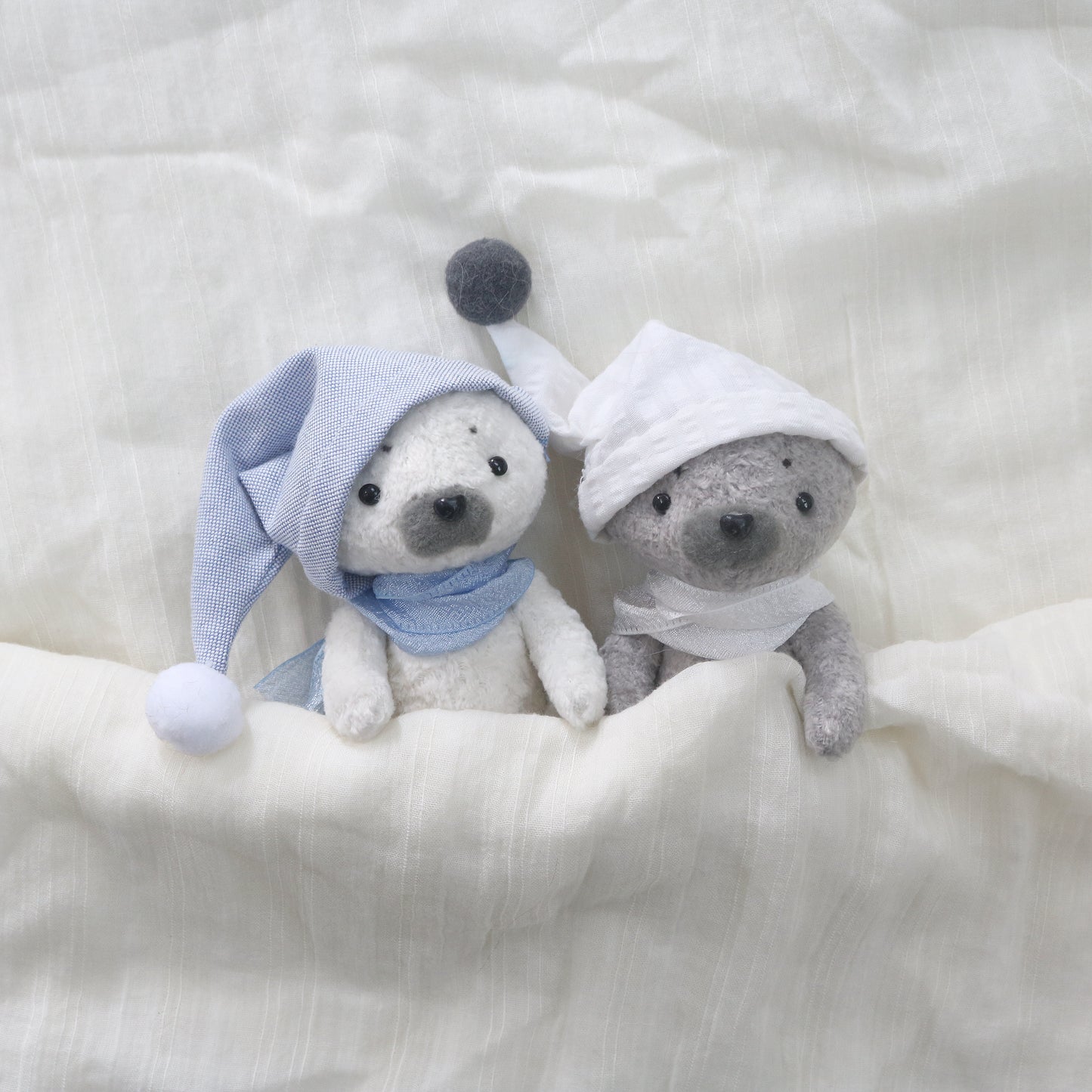 Teddy Seal Sewing Kit